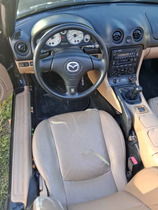 2001 Mazda NB MX-5 Miata - Image 2 of 10
