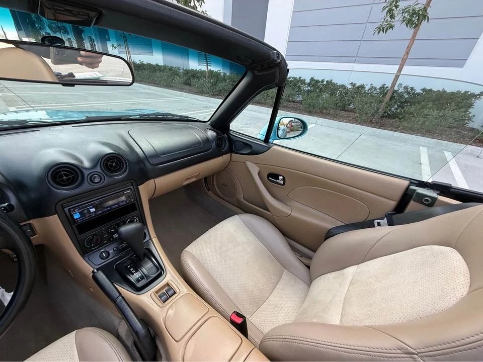 2001 Mazda NB MX-5 Miata - Image 12 of 13