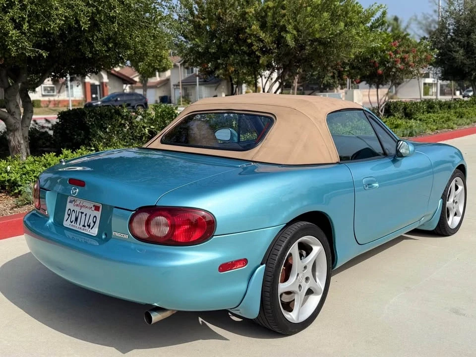 2001 Mazda NB MX-5 Miata - Image 5 of 13