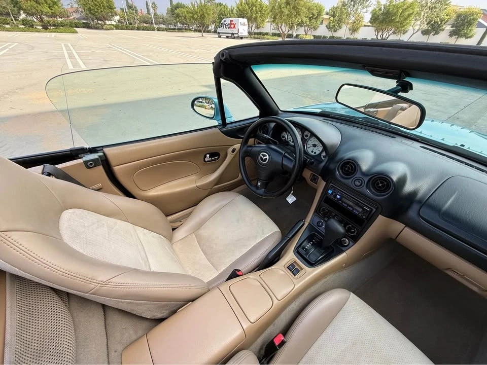 2001 Mazda NB MX-5 Miata - Image 9 of 13