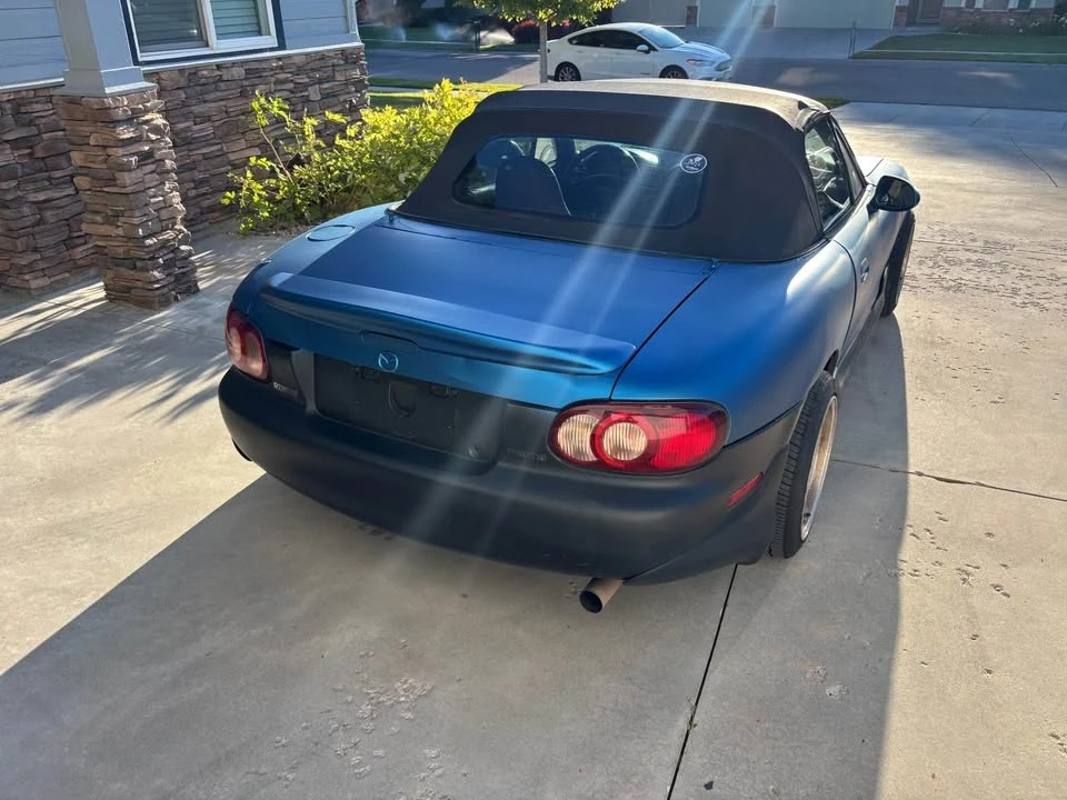 2001 Mazda NB MX-5 Miata - Image 2 of 7
