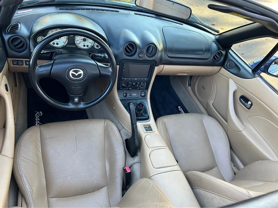 2001 Mazda NB MX-5 Miata - Image 11 of 15