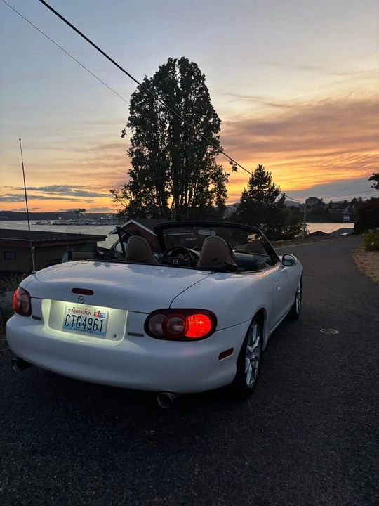 2001 Mazda NB MX-5 Miata - Image 10 of 10