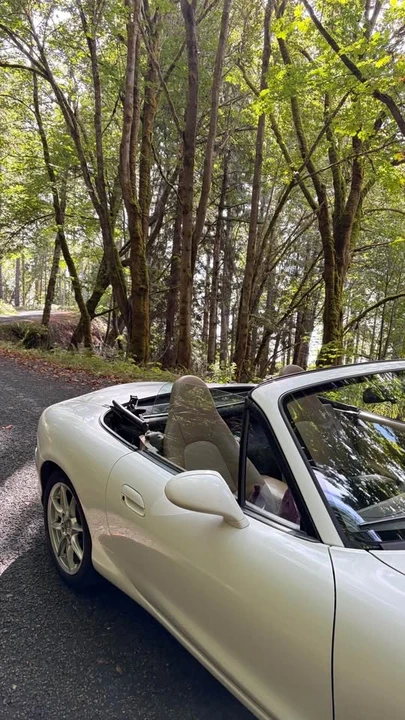 2001 Mazda NB MX-5 Miata - Image 5 of 10