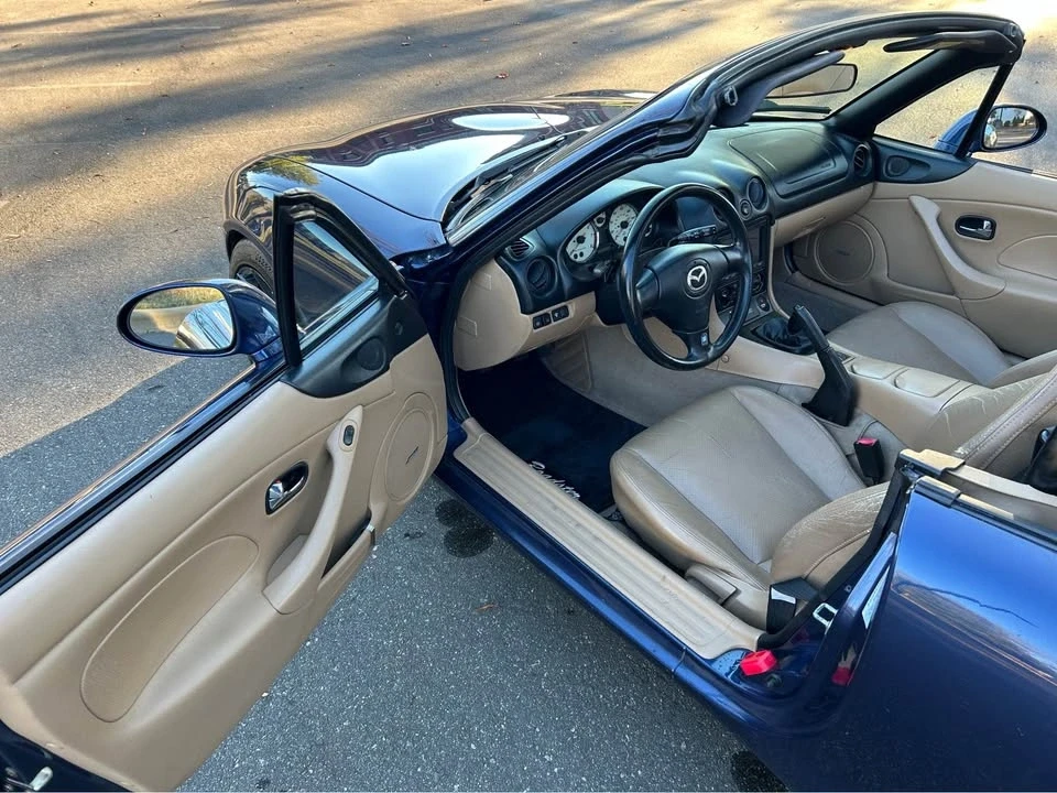2001 Mazda NB MX-5 Miata - Image 12 of 15