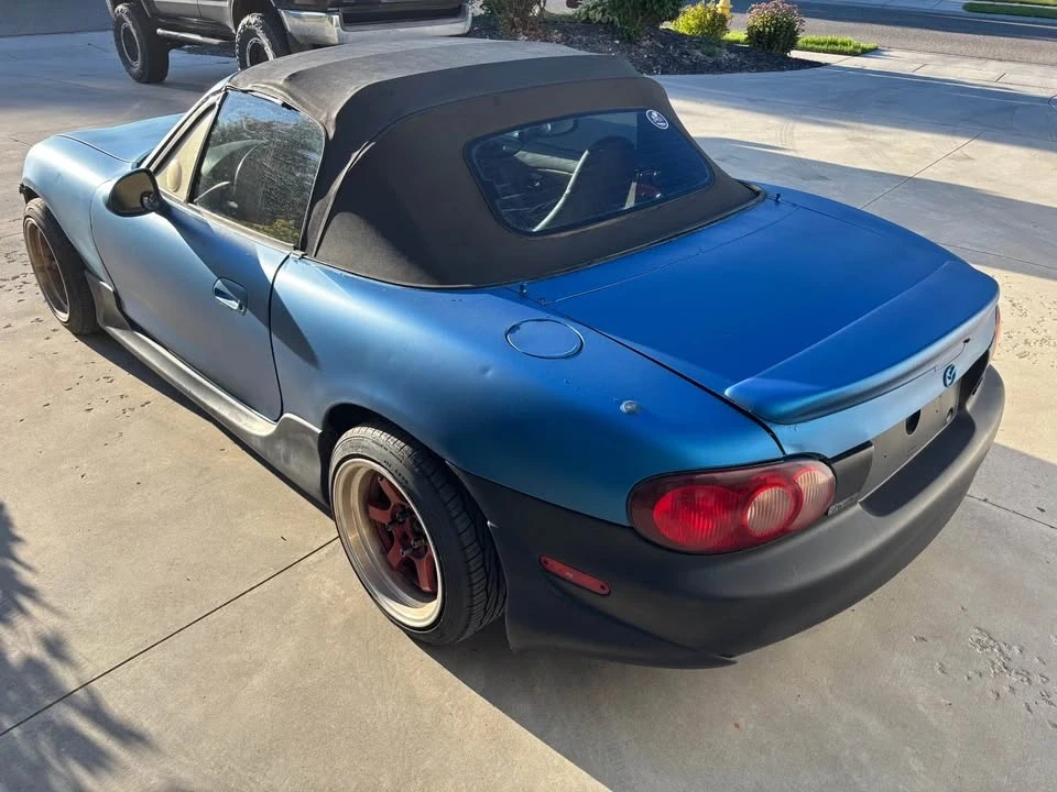 2001 Mazda NB MX-5 Miata - Image 4 of 7