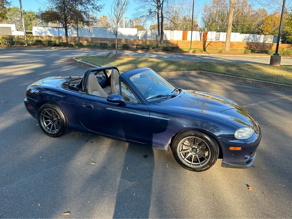 2001 Mazda NB MX-5 Miata - Image 4 of 15