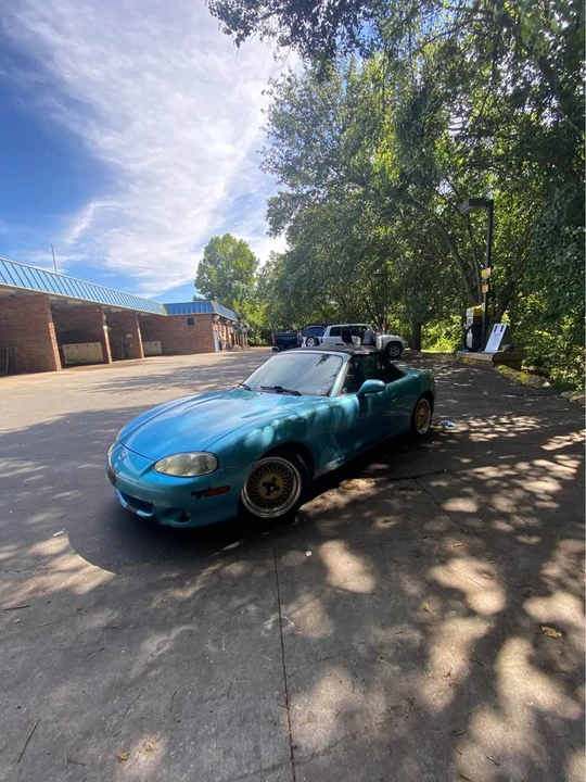 2001 Mazda NB MX-5 Miata - Image 15 of 16