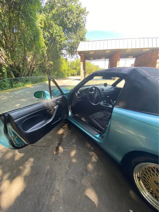 2001 Mazda NB MX-5 Miata - Image 12 of 16