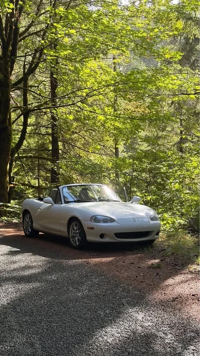 2001 Mazda NB MX-5 Miata - Image 3 of 10