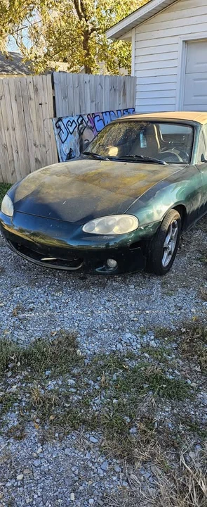 2001 Mazda NB MX-5 Miata - Image 2 of 5