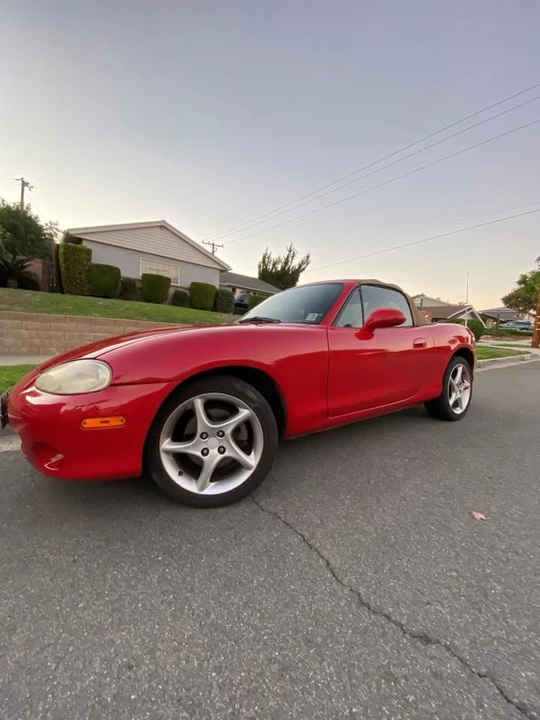 2001 Mazda NB MX-5 Miata - Image 5 of 6