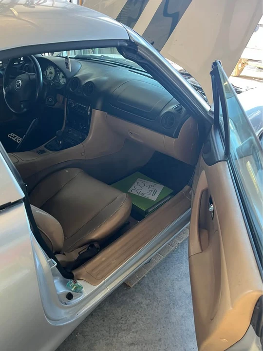 2001 Mazda NB MX-5 Miata - Image 14 of 18