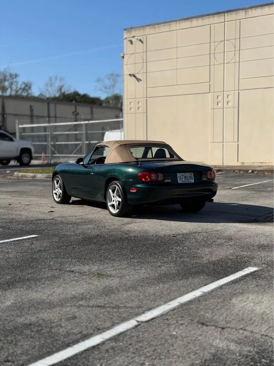 2001 Mazda NB MX-5 Miata - Image 5 of 20