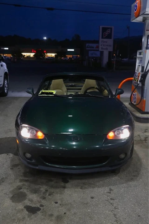 2001 Mazda NB MX-5 Miata - Image 5 of 6