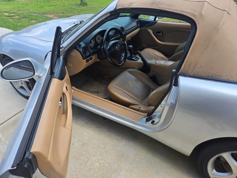 2001 Mazda NB MX-5 Miata - Image 4 of 7