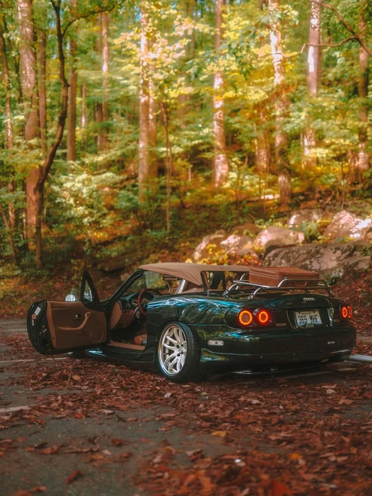 2001 Mazda NB MX-5 Miata - Image 4 of 8