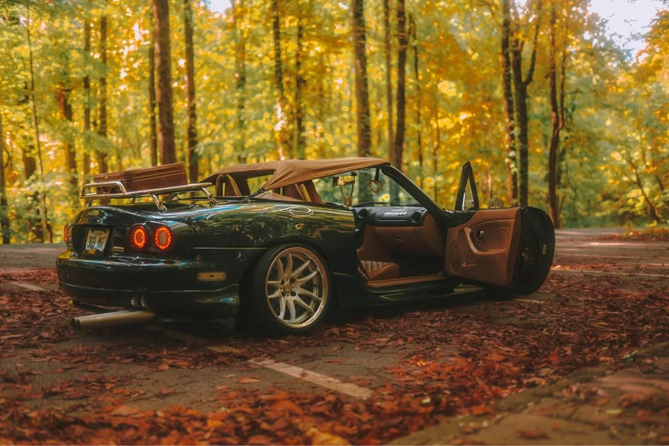 2001 Mazda NB MX-5 Miata - Image 3 of 8