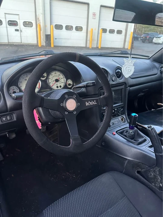 2001 Mazda NB MX-5 Miata - Image 9 of 12