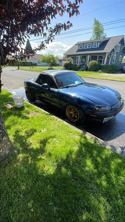 2001 Mazda NB MX-5 Miata - Image 3 of 8