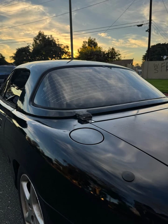 2001 Mazda NB MX-5 Miata - Image 3 of 9