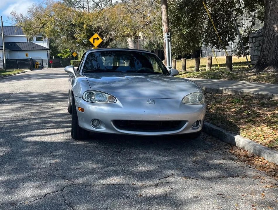 2001 Mazda NB MX-5 Miata - Image 5 of 10