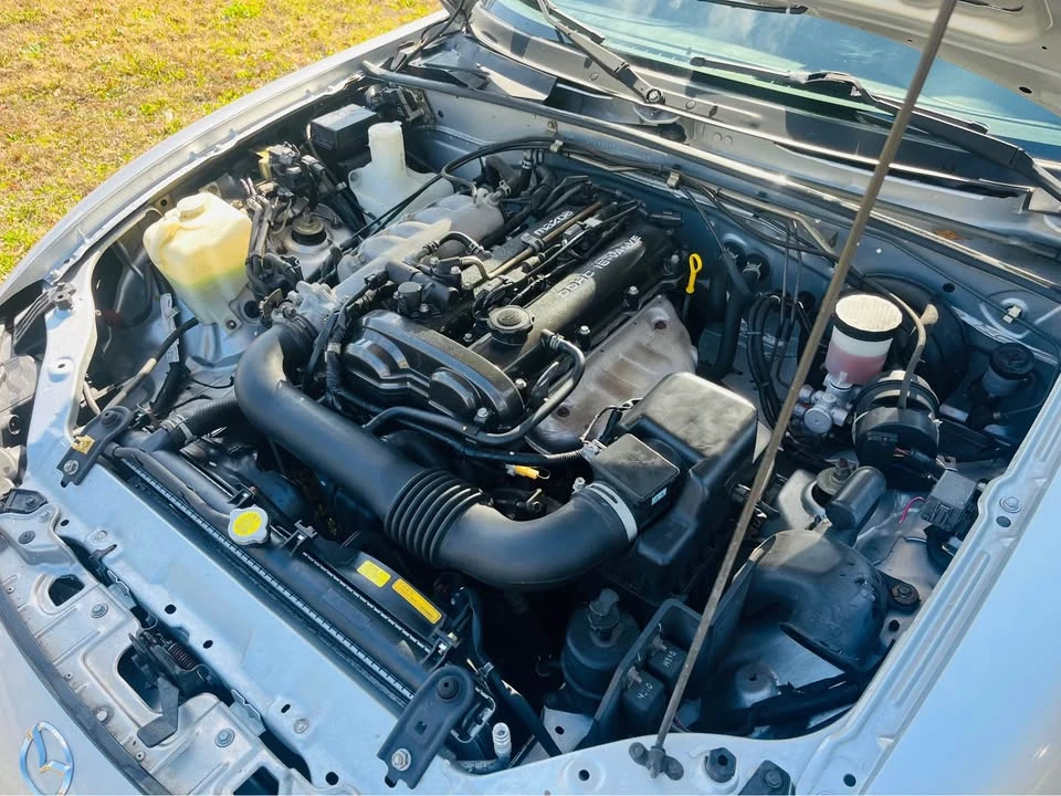 2001 Mazda NB MX-5 Miata - Image 7 of 10