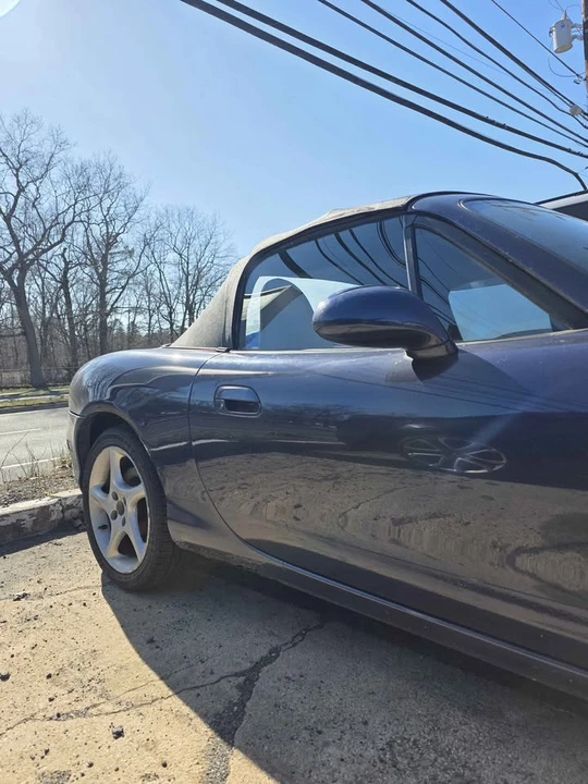 2001 Mazda NB MX-5 Miata - Image 4 of 18