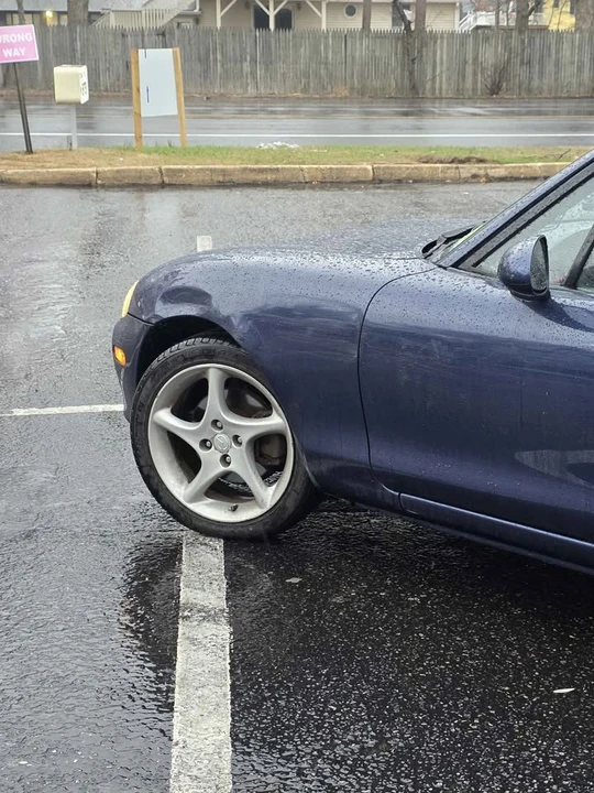 2001 Mazda NB MX-5 Miata - Image 5 of 13