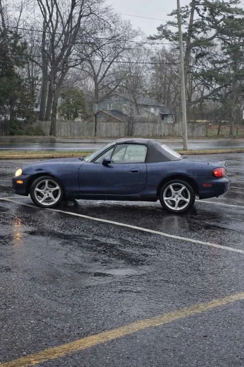 2001 Mazda NB MX-5 Miata - Image 3 of 13