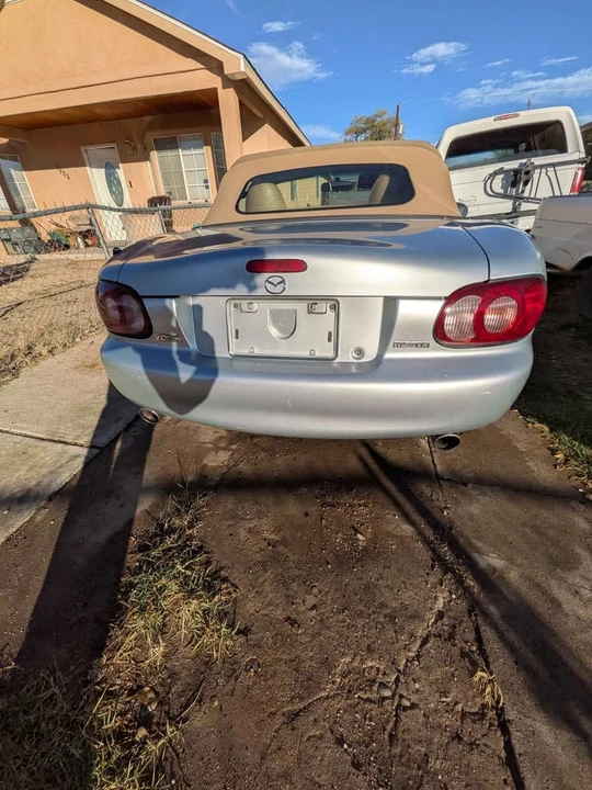 2001 Mazda NB MX-5 Miata - Image 15 of 18
