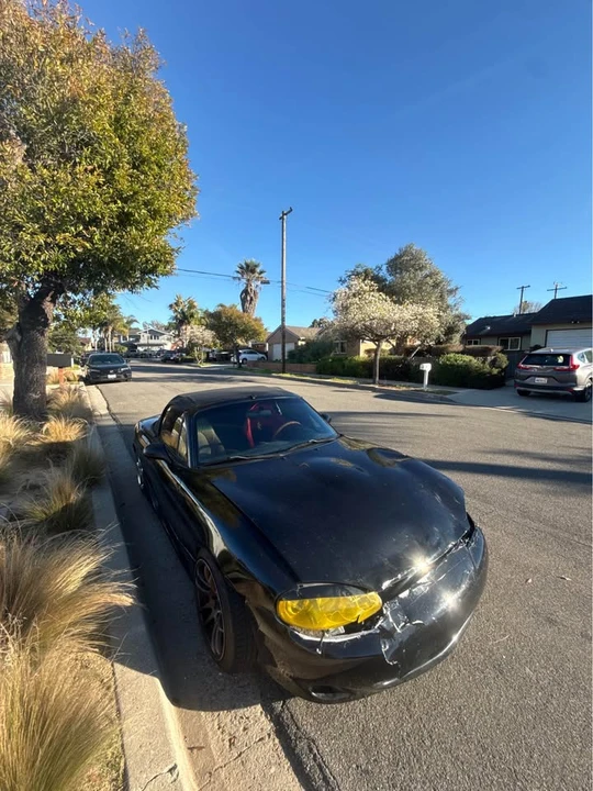 2001 Mazda NB MX-5 Miata - Image 2 of 5
