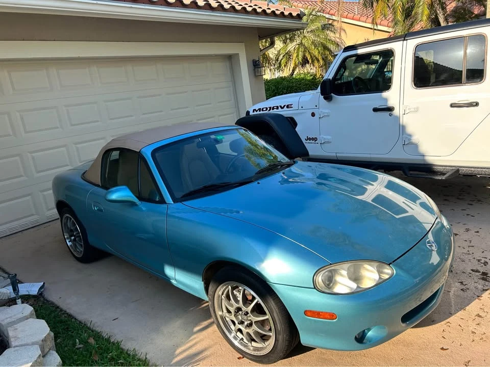 2001 Mazda NB MX-5 Miata - Image 3 of 4