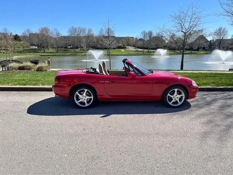 2001 Mazda MX-5 Miata LS