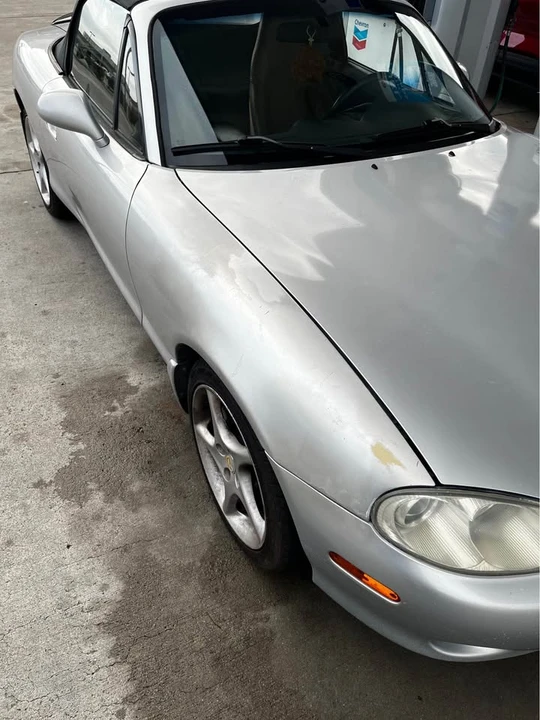 2001 Mazda NB MX-5 Miata - Image 4 of 10