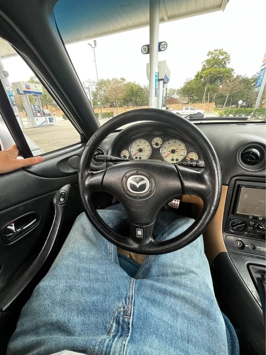 2001 Mazda NB MX-5 Miata - Image 9 of 10