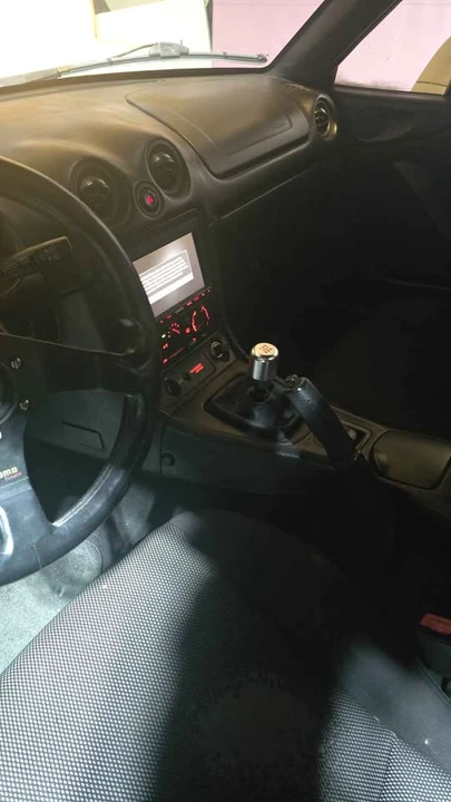 2001 Mazda NB MX-5 Miata - Image 6 of 7