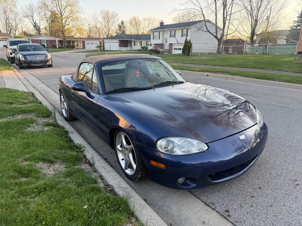 2001 Mazda NB MX-5 Miata - Image 3 of 6