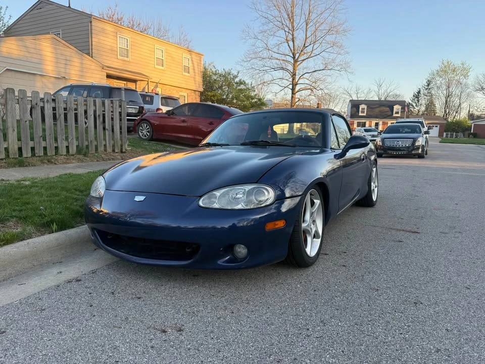 2001 Mazda NB MX-5 Miata - Image 2 of 6