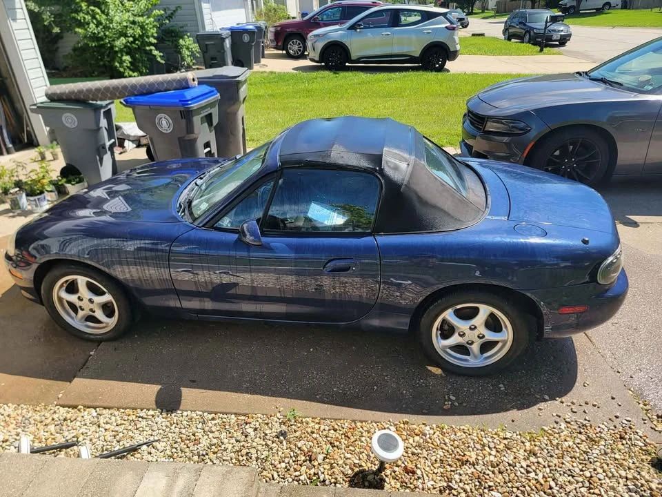2001 Mazda NB MX-5 Miata - Image 3 of 11