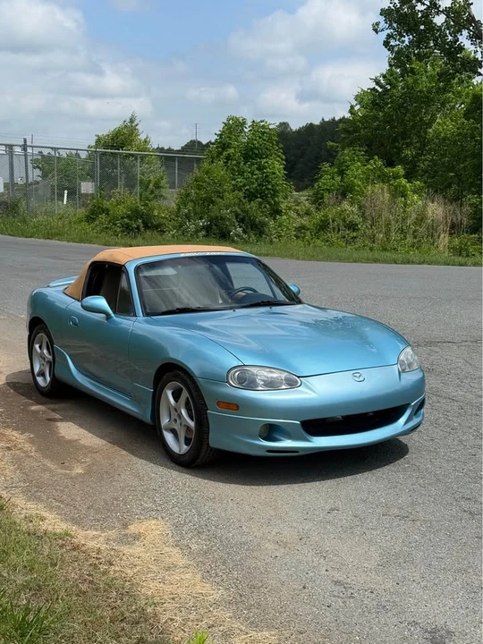 2001 Mazda NB MX-5 Miata - Image 3 of 19