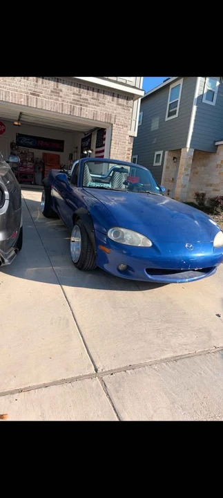 2001 Mazda NB MX-5 Miata - Image 4 of 9