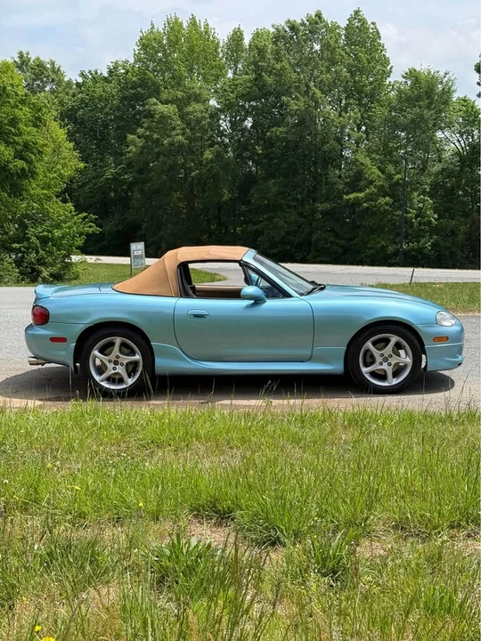 2001 Mazda NB MX-5 Miata - Image 4 of 19