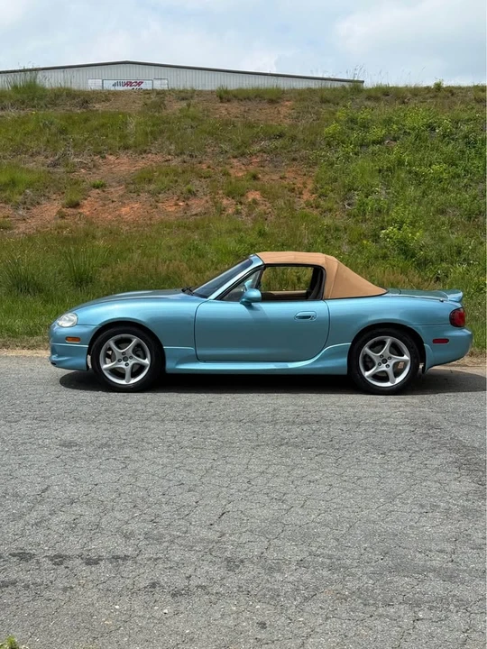 2001 Mazda NB MX-5 Miata - Image 8 of 19