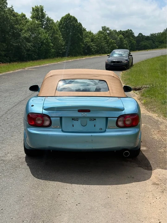 2001 Mazda NB MX-5 Miata - Image 7 of 19