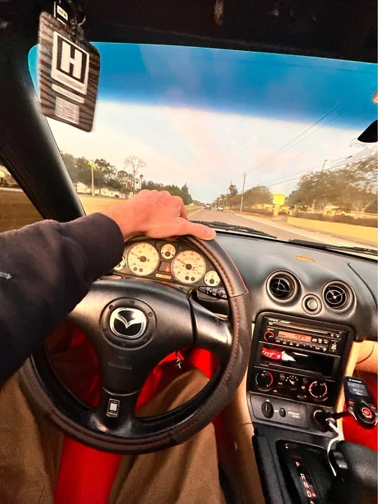 2001 Mazda NB MX-5 Miata - Image 2 of 2
