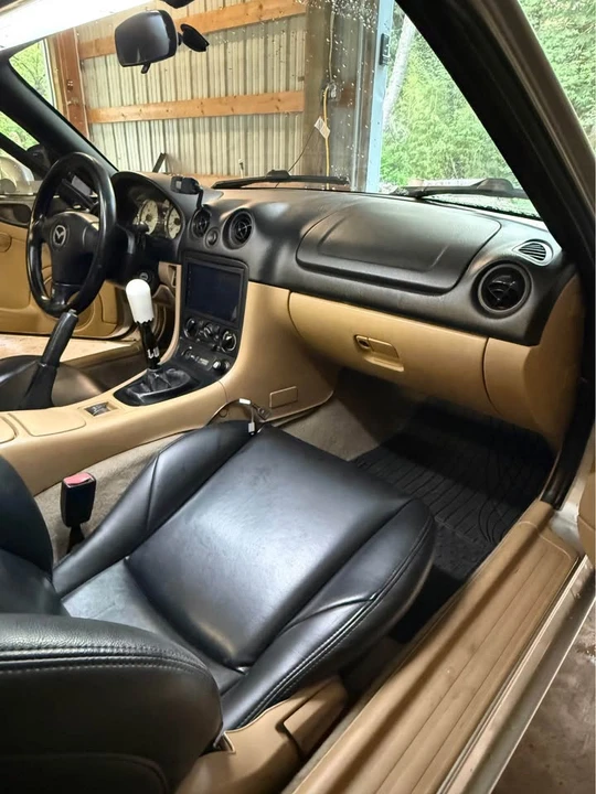 2001 Mazda NB MX-5 Miata - Image 10 of 14