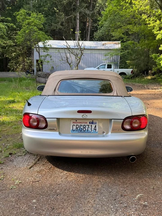 2001 Mazda NB MX-5 Miata - Image 2 of 14