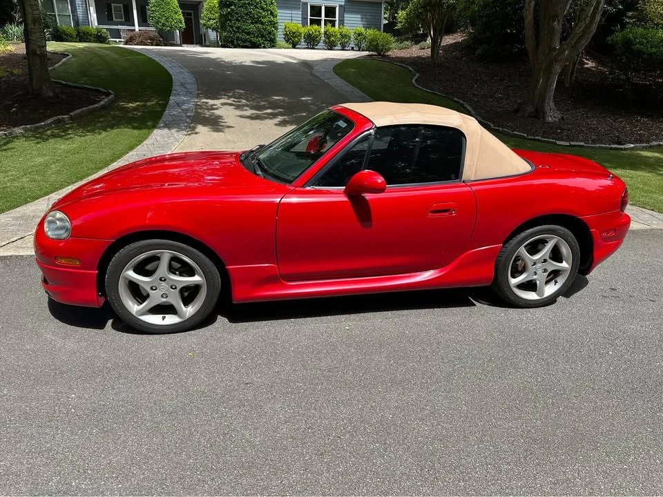 2001 Mazda NB MX-5 Miata - Image 18 of 19