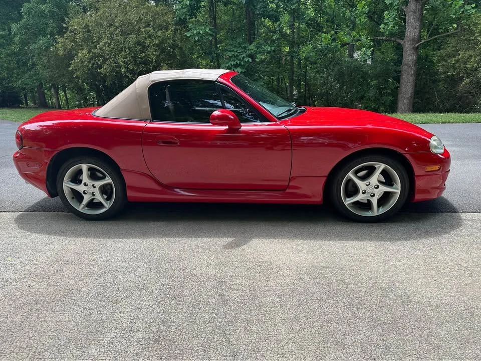 2001 Mazda NB MX-5 Miata - Image 16 of 19